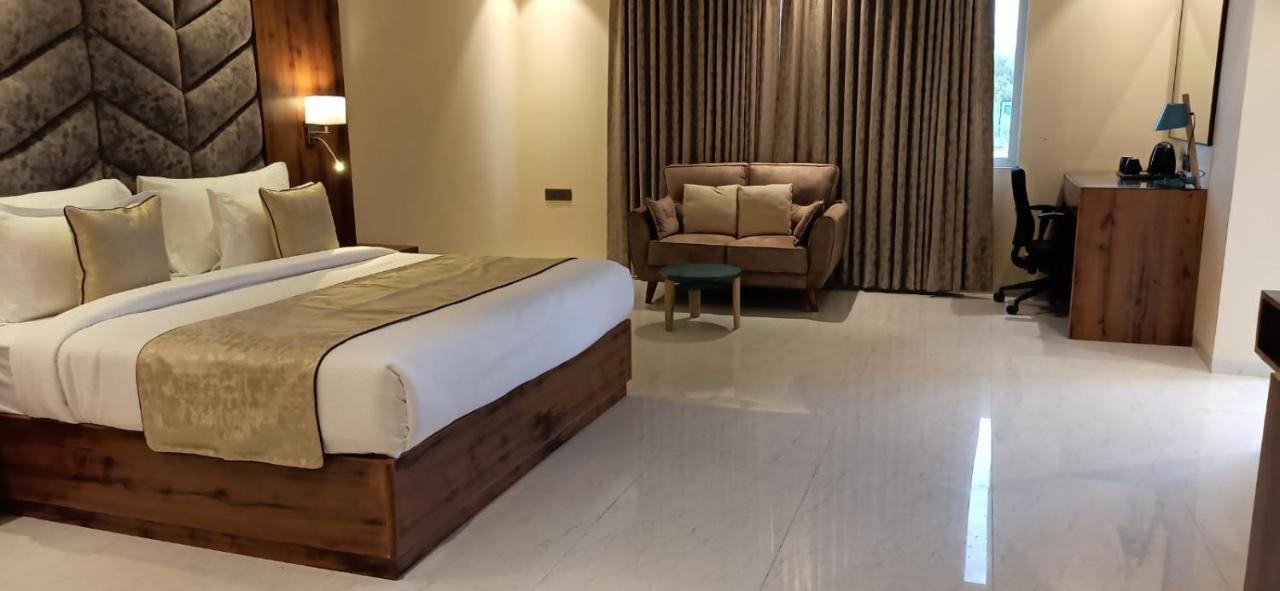 Haritma Resort Ґурґаон Екстер'єр фото
